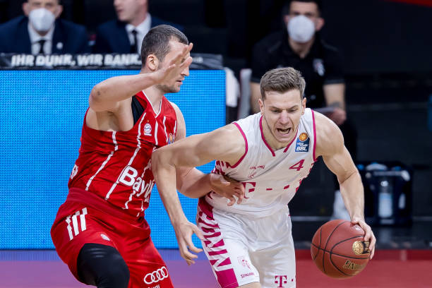 相比于个别 相比于个别