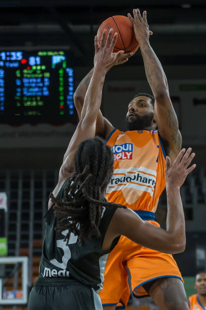 特本地的 特本地的